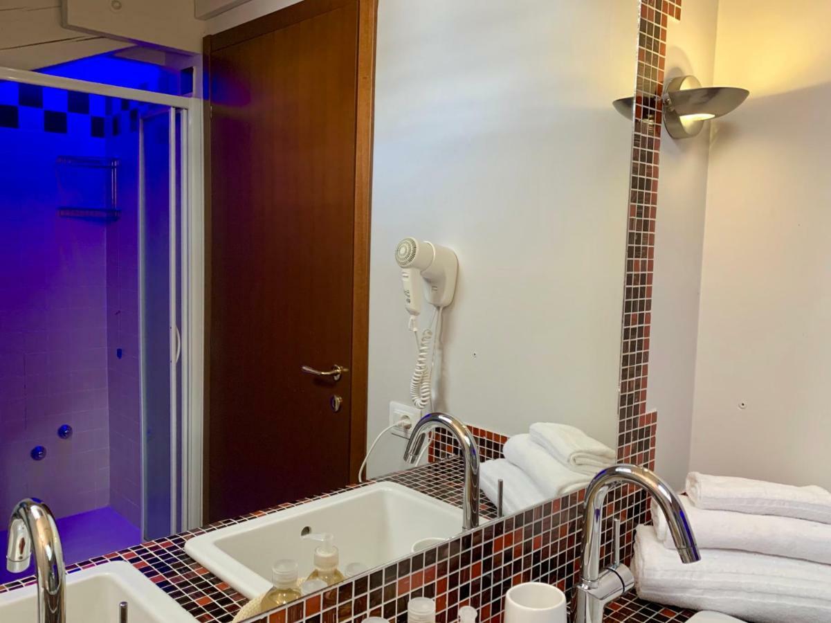 Porta Ronca - B&B, Suites&Apts Rho Exterior foto